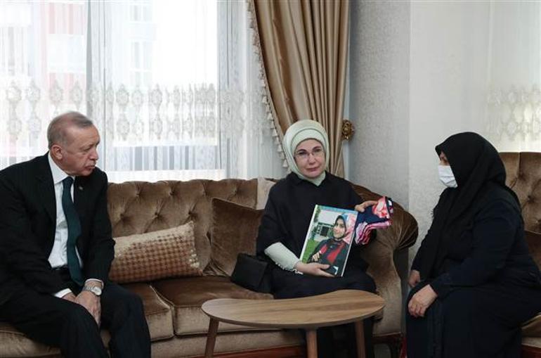 Son dakika: Cumhurbaşkanı Erdoğan’dan Başak Cengiz’in ailesine taziye ziyareti