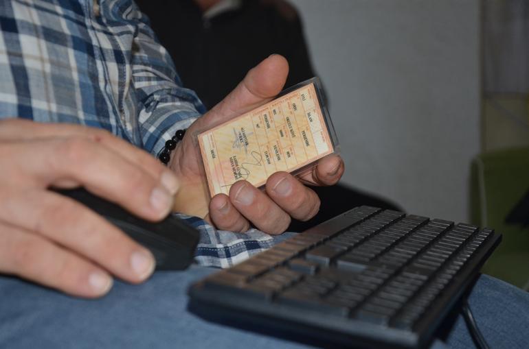 Nüfus müdürlüklerinde kimlik kartı uygulaması Evden yapılabilecek