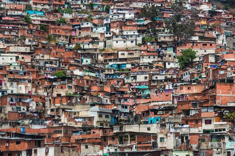 Venezuelalı kadınlara akraba tuzağı Yoksulluktan kaçarken seks kölesi oldular