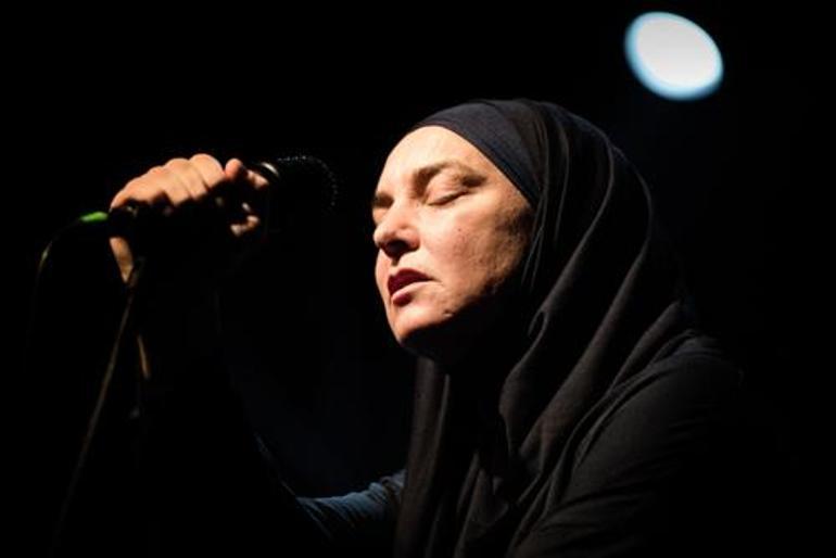 Ünlü şarkıcı Sinead OConnor 17 yaşındaki oğlunu kaybetti: Mavi gözlü bebeğim, her zaman ışığım olacaksın