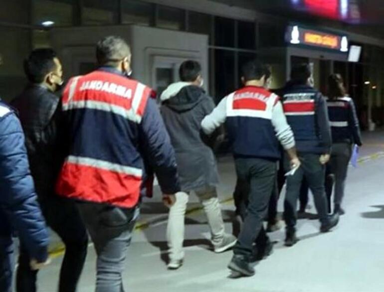 İzmir merkezli FETÖnün TSK yapılanmasına operasyonda 148 gözaltı