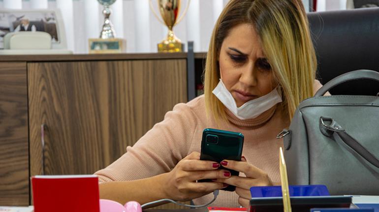 65 saniye... Dikkatimiz dağılmıyor, çalınıyor Telefonum tarafından ele geçirildim...