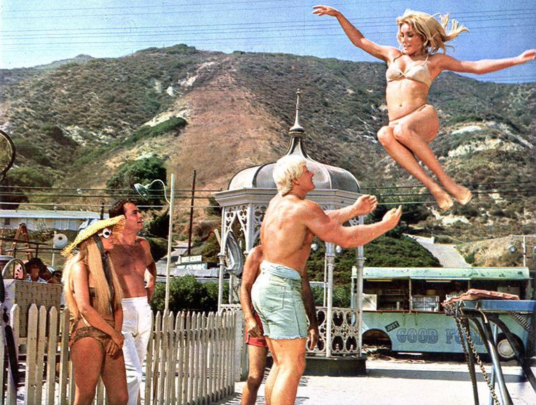 53 yıl geçti, korkunç gecenin izi silinmedi Charles Manson, Ailesi ve o malikane yine gündemde...