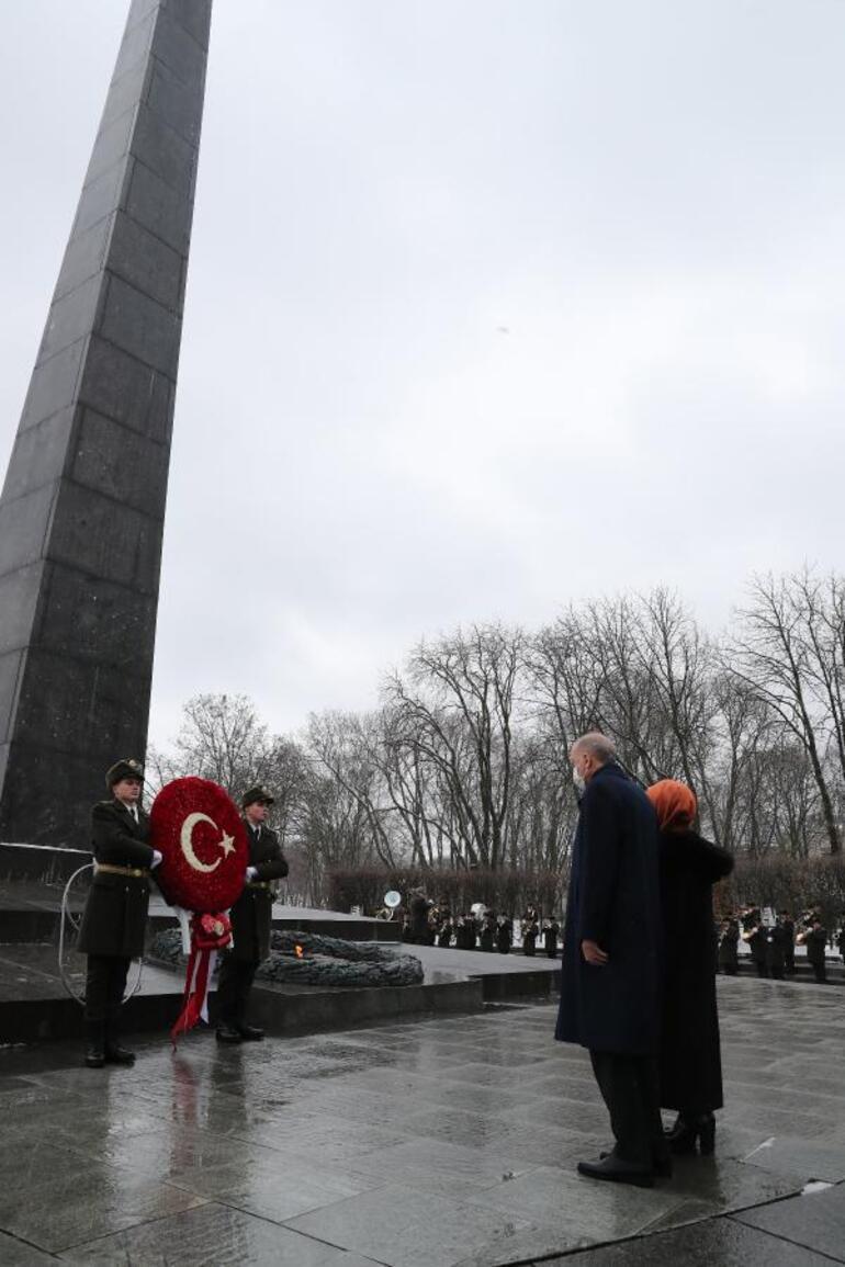 Η ντάκικα του... Cumhurbaşkanı Erdoğandan Yunanistanın göçmen zulmüne tepki: Avrupa sessiz