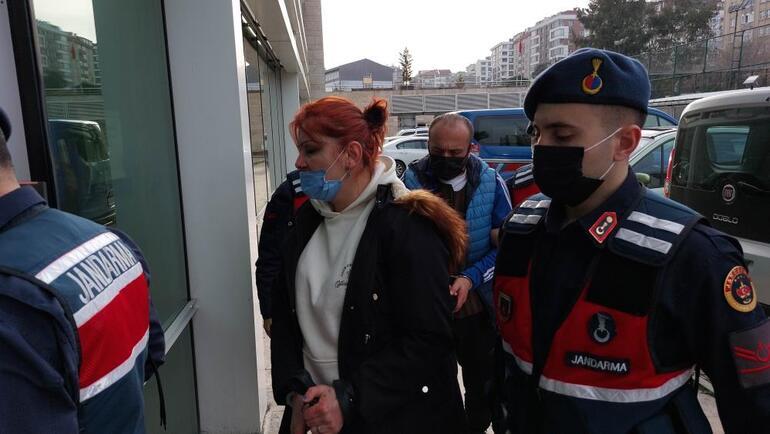 İstanbuldan yolcu otobüsüyle uyuşturucu getirirken yakalandılar