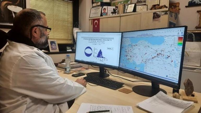 1 ayda 1497 deprem... Doç. Dr. Irmaktan önemli açıklama