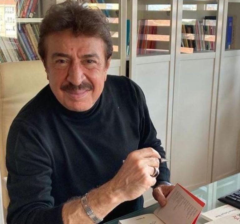 SAĞLIKÇILAR SARE İÇİN SAHNEDE