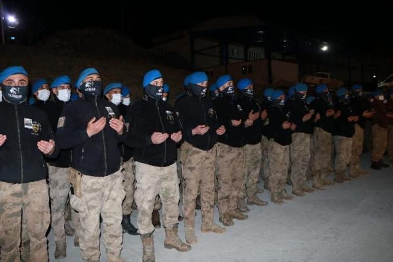 Şehit Uzman Çavuş Sunal, Hakkari’den törenle memleketi Van’a uğurlandı