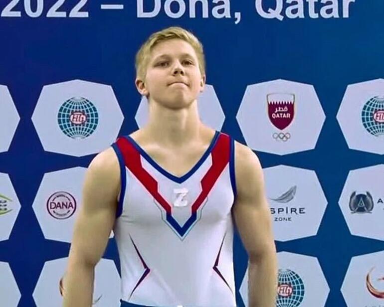 Son Dakika: Rus sporcu Ivan Kuliaktan skandal hareket Ukraynalı rakibiyle omuz omuza olmasına rağmen...