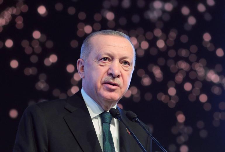 Son dakika: Cumhurbaşkanı Erdoğan dünyaya seslendi: Sulh için Montrö dahil her uygulamayı kullanacağız