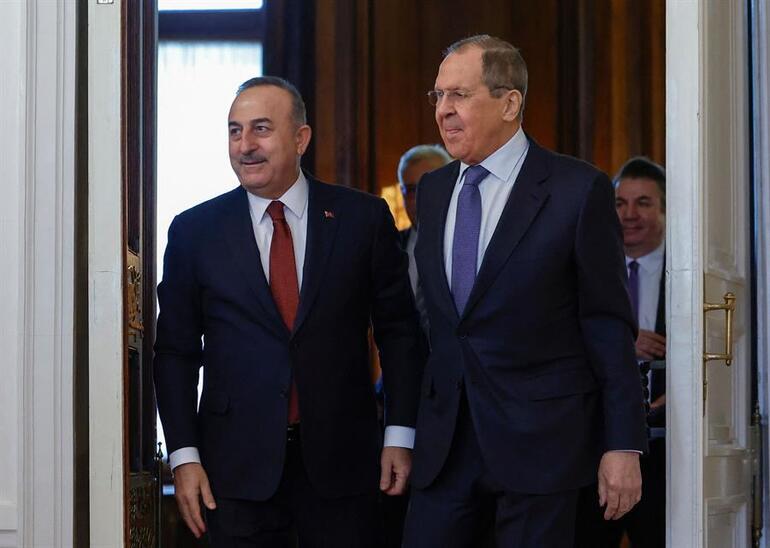 Son dakika: Tarihi görüşme sona erdi Lavrov ve Çavuşoğlundan ortak açıklama