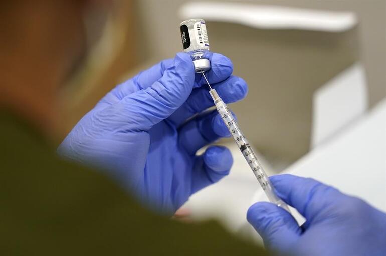 Covid-19 aşısı yüzünden öldü... Ailesine 200 bin dolar ödenecek