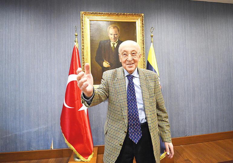 Vefa Küçük: Eski başkan rekabeti Fenerbahçede kan davasına dönüştü