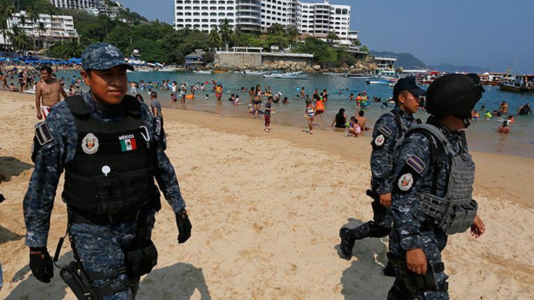 Akşam çılgın partiler, sabah kan donduran cinayetler: Cennet Cancunda can pazarı