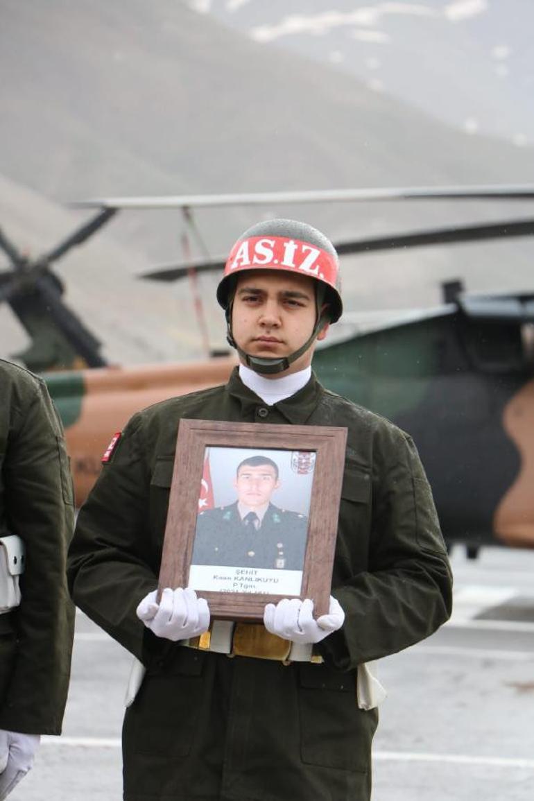 Şehit teğmen Kaan Kanlıkuyu törenle memleketine uğurlandı