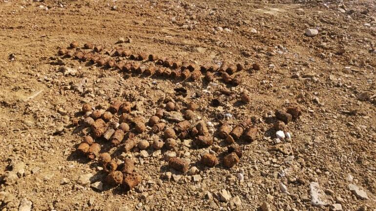 Balıkesirde toprağa gömülü yüzlerce bomba bulundu Sırrı çözülüyor