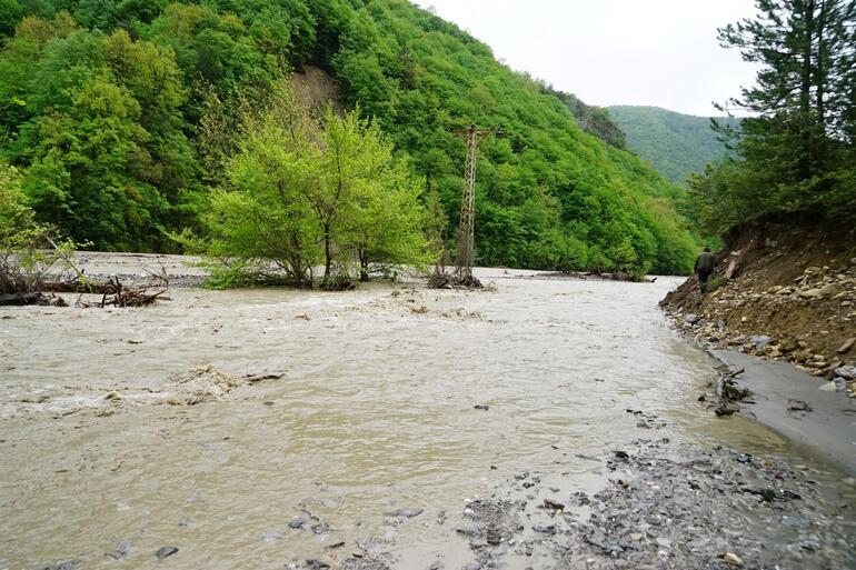 Flooding happened for the third time in Kastamonu: Bridges collapsed in Çatalzeytin, roads collapsed Citizens can't enter their homes out of fear