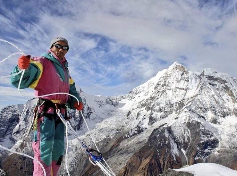 Kendi rekorunu kırdı  26.kez Evereste tırmandı