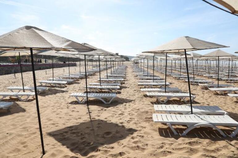 İstanbulda pandemisiz yaz hazırlığı: Plajlarda hummalı çalışma