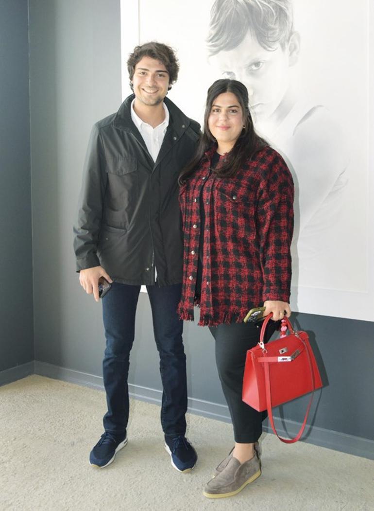 Yıldız Çağrı Atiksoy ve Berk Oktay için tarihi belli oldu... Önce balayı, sonra düğün