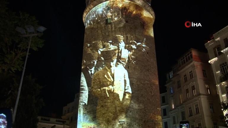 İstanbulun simgesi Galata Kulesinde 19 Mayıs şöleni