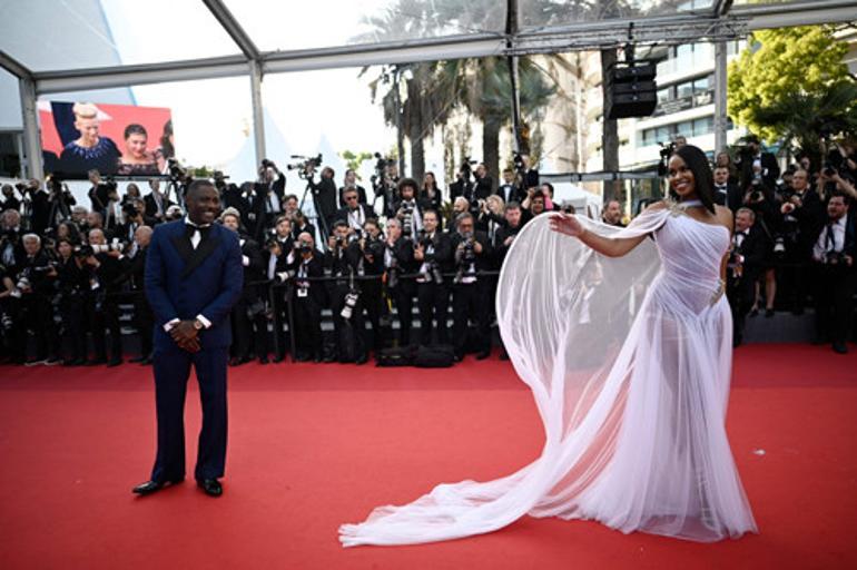 Zerrin Tekindor con estrellas mundiales en la alfombra roja del Festival de Cine de Cannes
