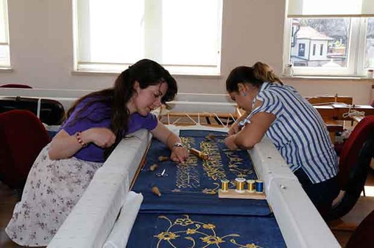 GEÇMİŞLE GELECEĞİ BULUŞTURAN ENSTİTÜ