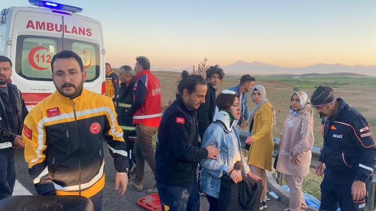 Niğdede otobüs kazasında hayatını kaybetmişti Üniversite öğrencisi Sude Akkuşa son veda