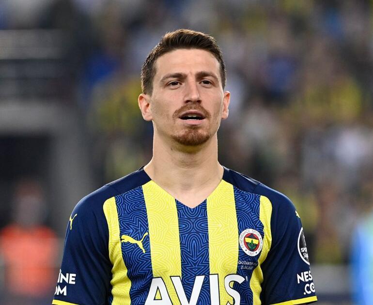 Son Dakika: Fenerbahçede Mert Hakan Yandaştan Hamit Altıntopa milli takım tepkisi iddiası Formaları çıkarsınlar, Fenerbahçeden ayrılmam mı lazım