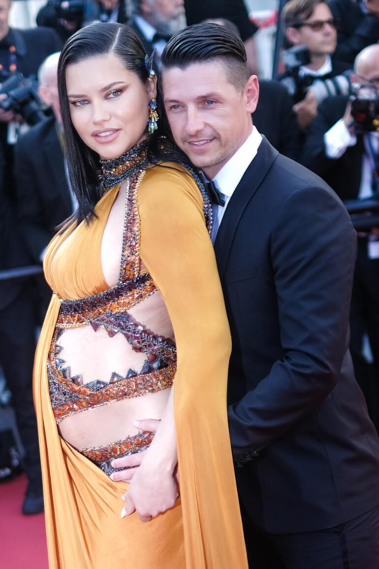 Adriana Lima and Andre Lemars on the Red Carpet: The Spark of Baby Love: They Could Not Stay Away for a Moment