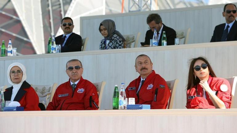 TEKNOFEST coşkusu Azerbaycanda büyüleyen gösteri