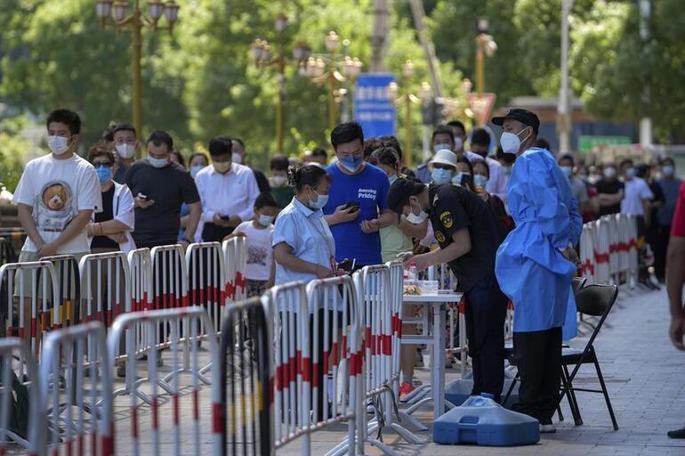 Karantinadan kaçan Çinli 5 bin kişiyi karantinaya yolladı
