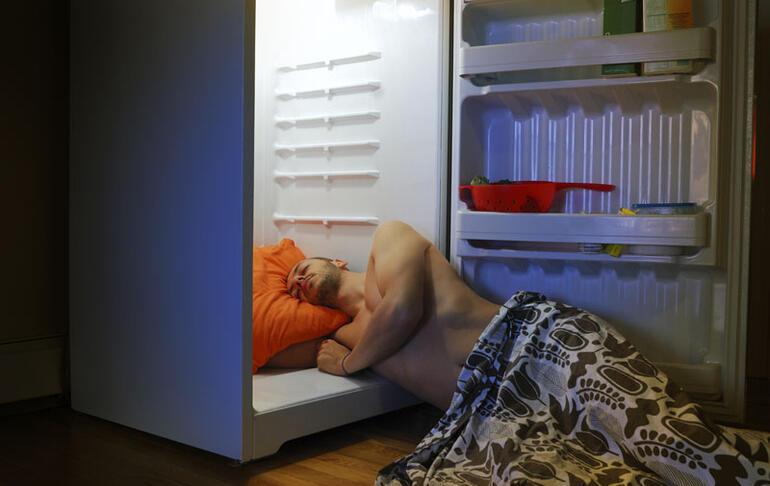 Uzmanlara sorduk: Bunaltıcı yaz sıcaklarında nasıl daha iyi uyuyabiliriz