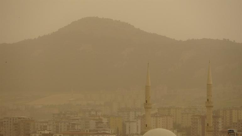 Alerta da meteorologia: nuvem de poeira originária da Síria está na Turquia...