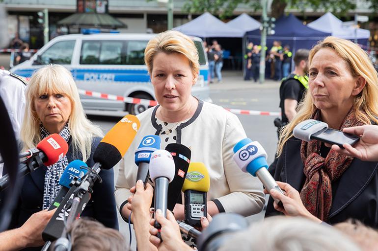 Almanyada aracıyla yayaların arasına dalmıştı... Ermeni asıllı bir Türkiye karşıtı çıktı