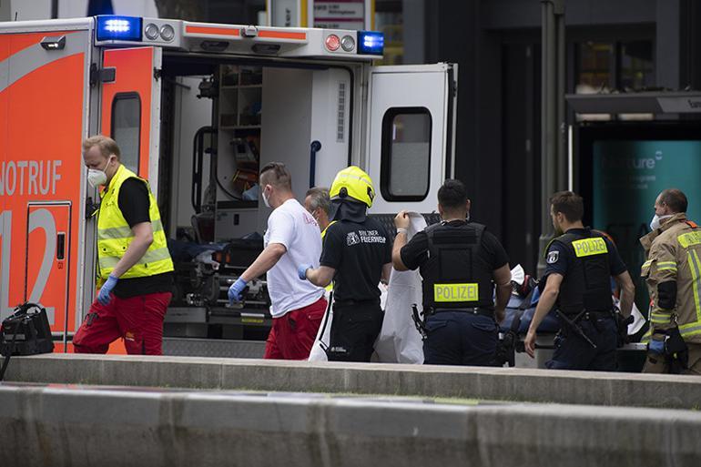 Almanyada aracıyla yayaların arasına dalmıştı... Ermeni asıllı bir Türkiye karşıtı çıktı