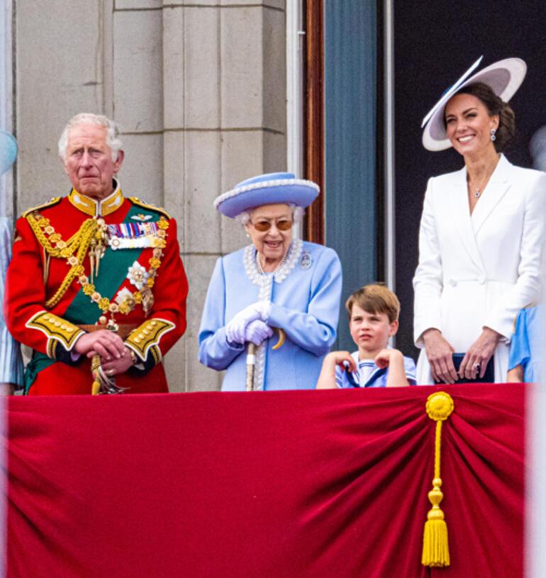 La reina Isabel II no asistió a los eventos para que su gente no se molestara.