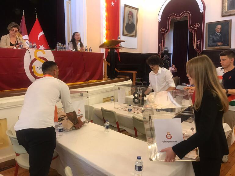 Últimas noticias: la emoción de las elecciones presidenciales en Galatasaray ¿Es Dursun Özbek o Eşref Hamamcıoğlu? Se cuentan los votos, los primeros resultados...