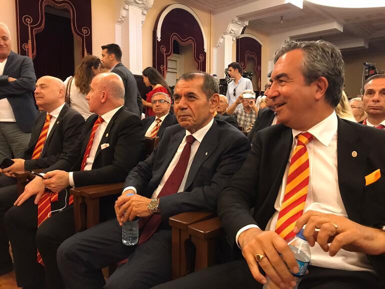 Son Dakika: Galatasarayın yeni başkanı Dursun Özbek oldu Seçim sonuçları açıklandı