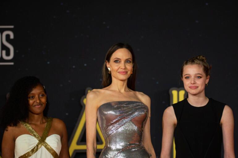 Verborgenes Talent als Shiloh Butterfly, die älteste Tochter von Angelina Jolie und Brad Pitt, enthüllt
