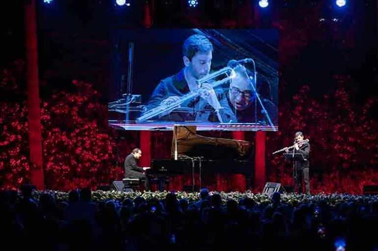 PORTRELER DÜNYADA İLK KEZ AKRA’DA