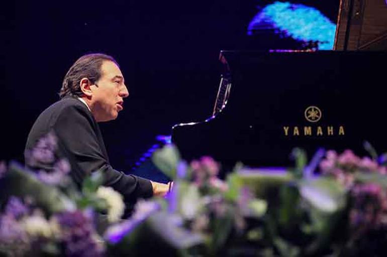 PORTRELER DÜNYADA İLK KEZ AKRA’DA