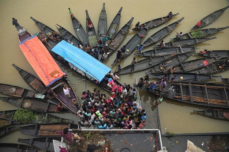 Bangladeş ve Hindistanda sellerde en az kişi 59 hayatını kaybetti