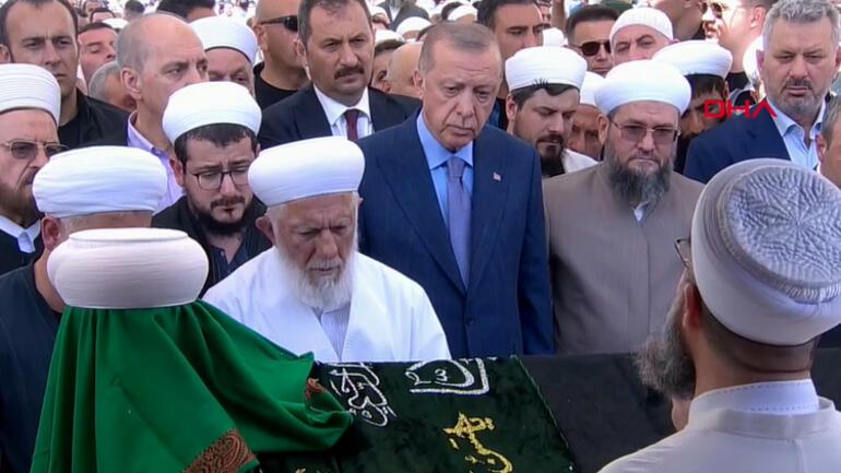 Son dakika... İsmailağa Cemaati lideri Mahmut Ustaosmanoğlu son yolculuğuna uğurlanıyor