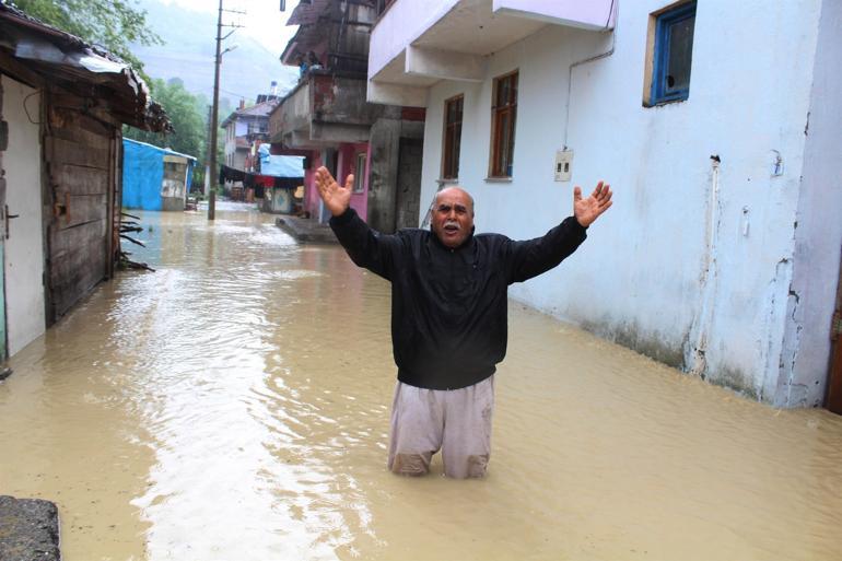 Meteorolojiden Zonguldak, Bartın, Kastamonu, Karabük ve Sinopta kuvvetli yağış uyarısı Prof. Dr. Orhan Şen: Kritik saatler başladı