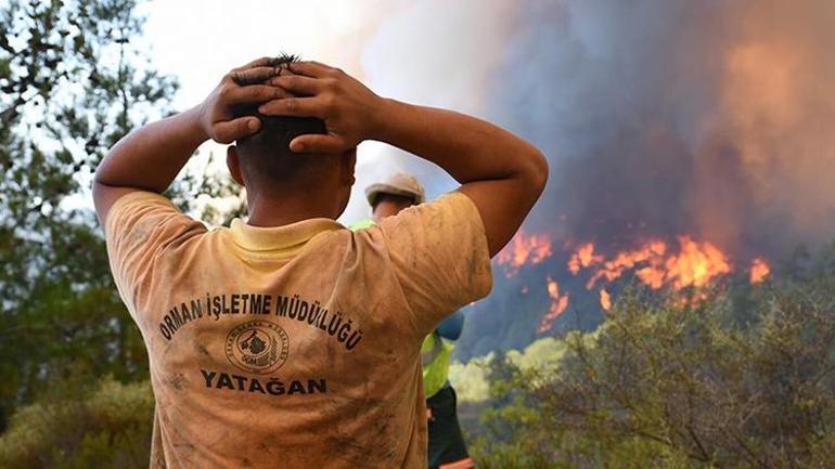 Marmaris yangınında alevlerin ilerlemesi, karşı ateşle önlenmiş