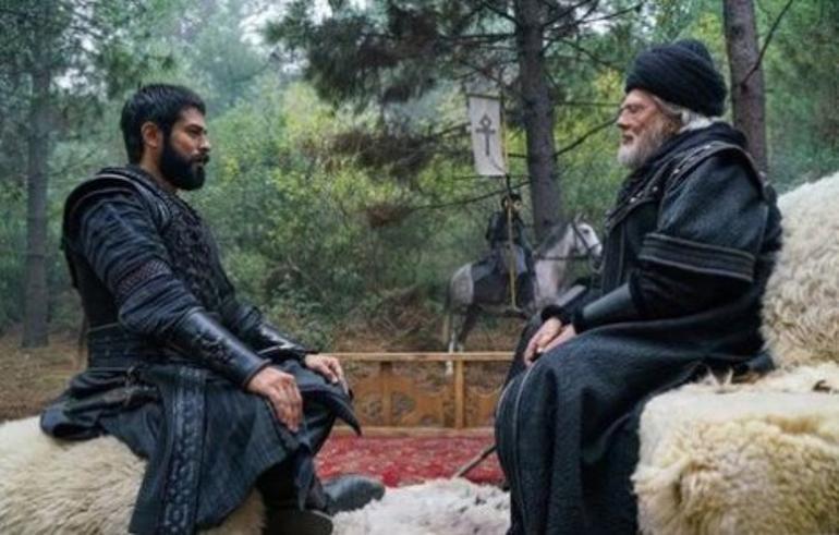 Apareció el último detrás de cámaras de Cüneyt Arkın, quien mostró su maestría...