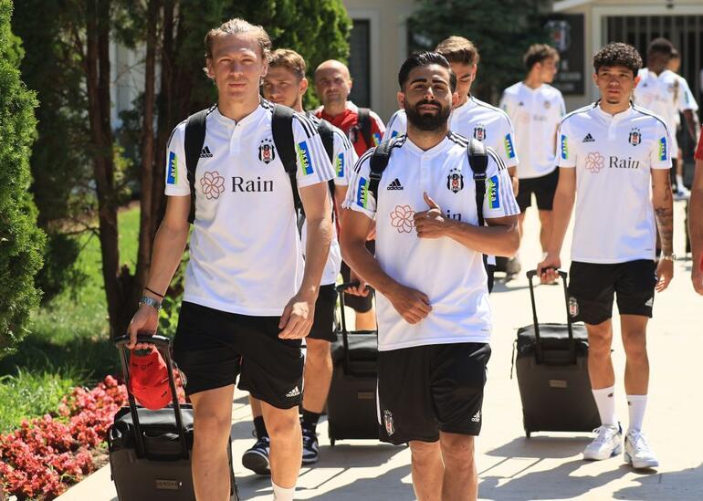 Beşiktaşın kamp kadrosu açıklandı Weghorst ve Rıdvan Yılmaz...