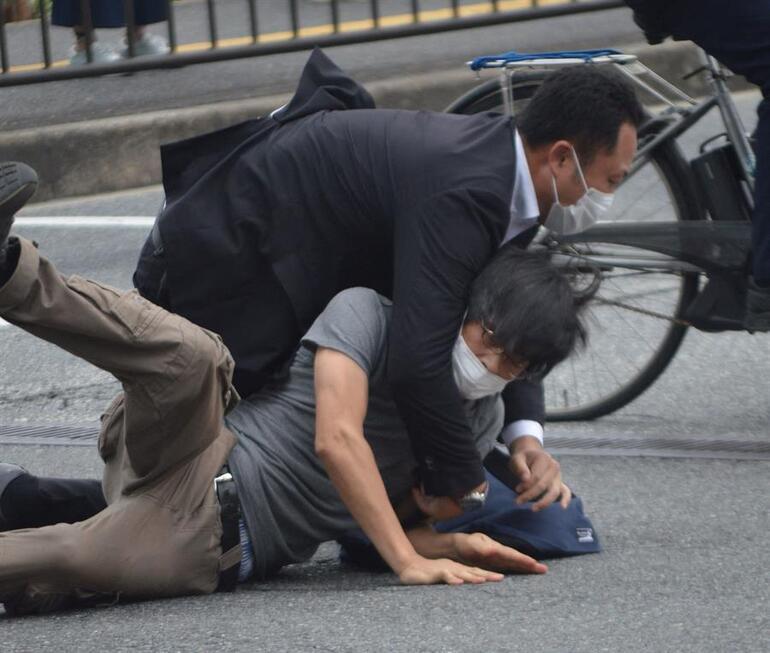 Son dakika... Japonyanın eski Başbakanı Shinzo Abe düzenlenen suikast sonucu hayatını kaybetti
