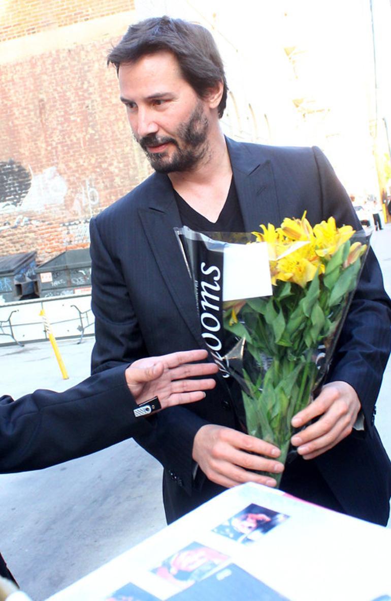 Ona doğru yaklaşırken gergindim: Ünlü oyuncu Keanu Reeves, küçük hayranının kalbine böyle dokundu